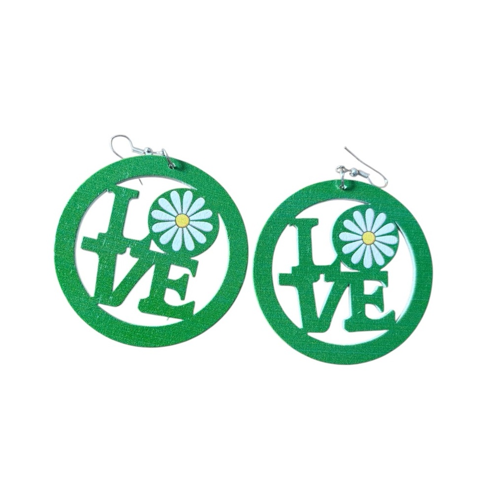 Women’s Green Love Earrings with Daisy Design